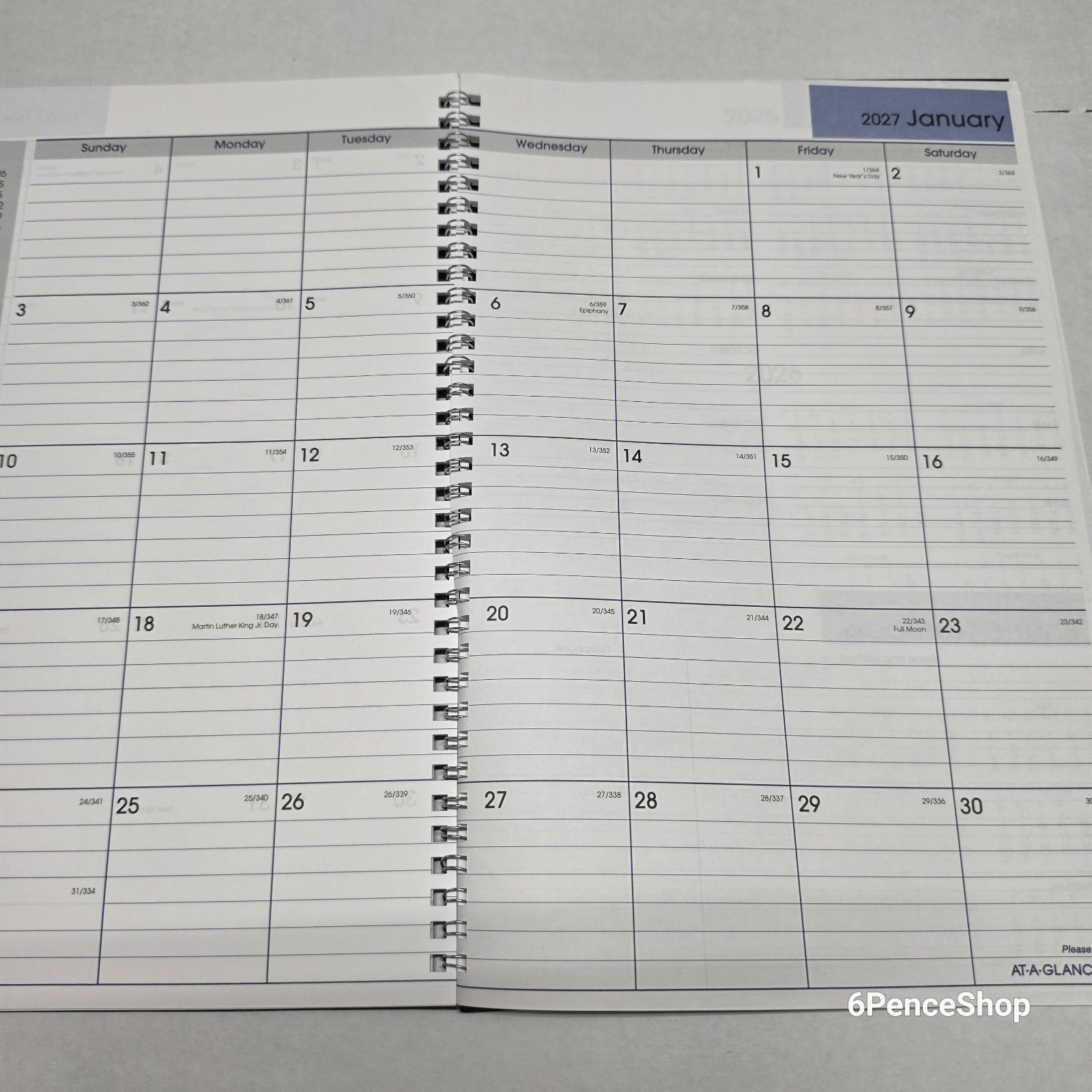 AT-A-GLANCE 2026 Monthly Planner Spiral 1 EA Large, 8″ x 12″