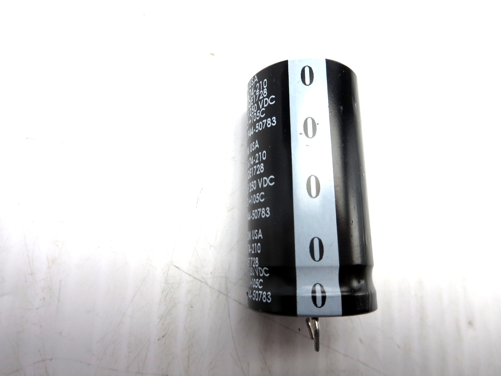 CDM USA 381LQE1728 Capacitor 1,000uf 250VDC +/-20% -40C To +105C Snap-In NEW