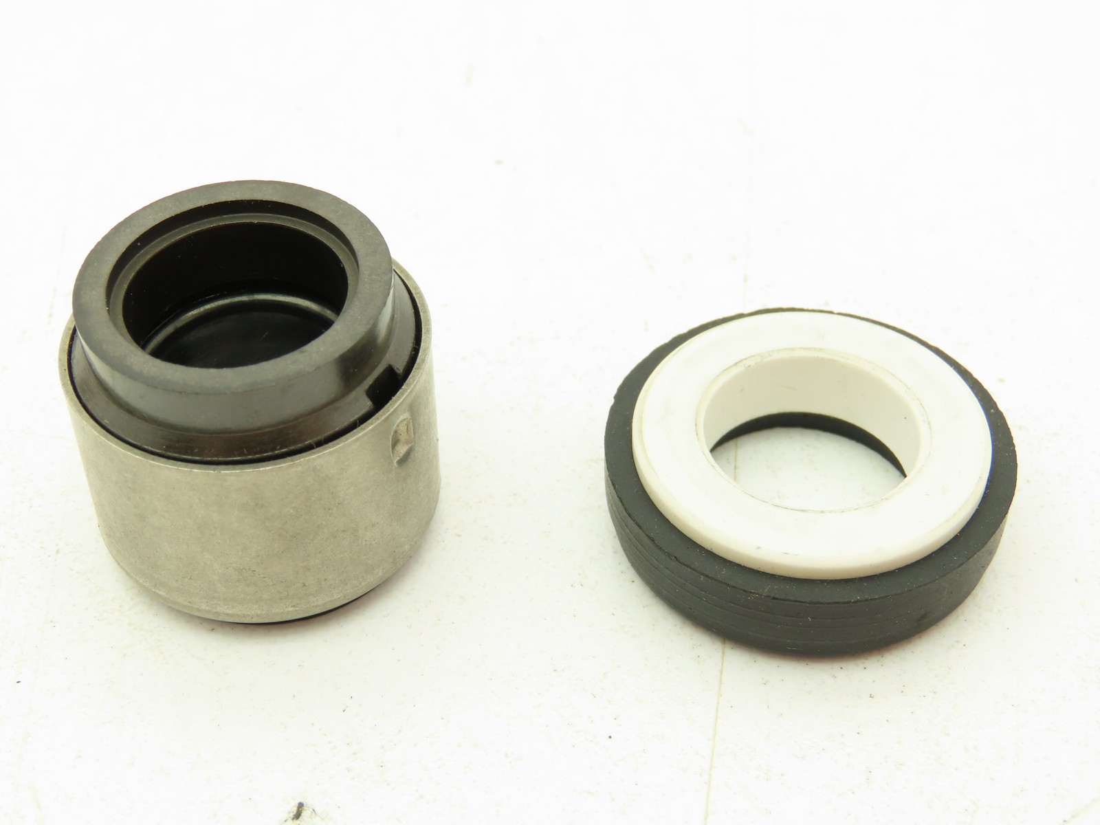 Burks 8514 Pump Seal Garlock Mechanical Carbon Seal Buna-N John Crane