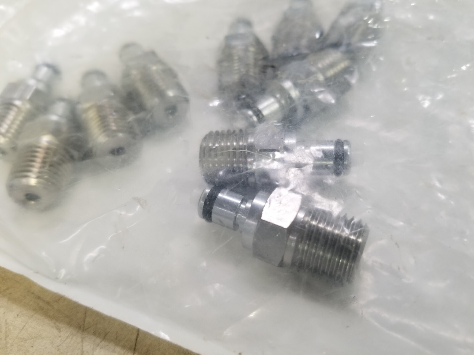 Bag of 10 – CPC MCD2404 1/4″ NPT Thread Inline Insert