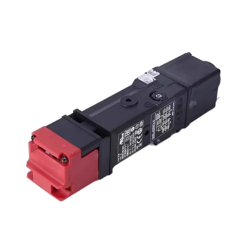 1PC Omron D4SL-N4NFG-D Solenoid Interlock Safety Door Switch