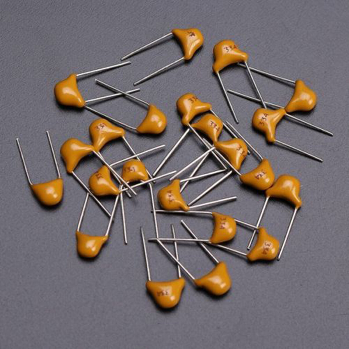 Set 700Pcs 35 Values 8pF~2.2uF Monolithic Ceramic Capacitor MLCC Assorted Kit US