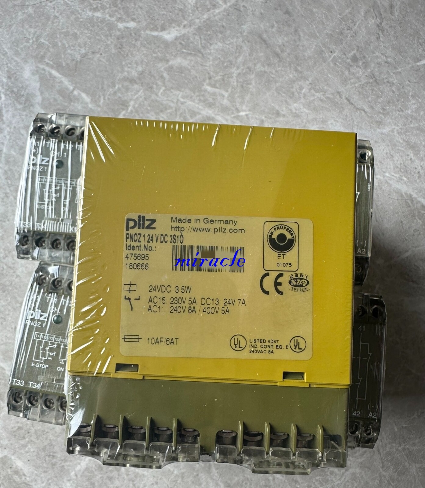 475695 1pc new pilz 475695 Safety relay 475695