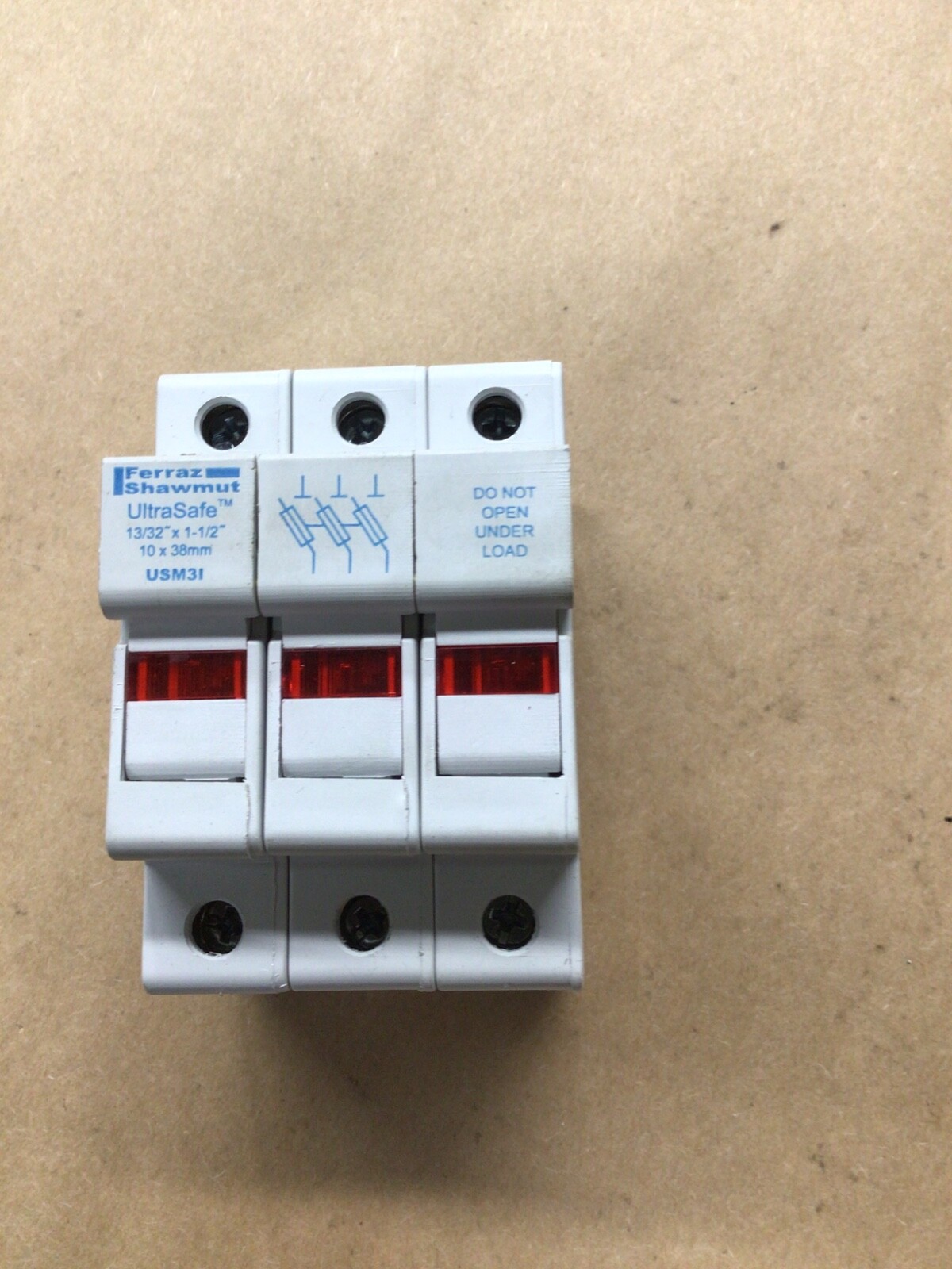 😉 FERRAZ SHAWMUT USM3I FUSE HOLDER 3PH 750V 30A Y219073 #4045D110