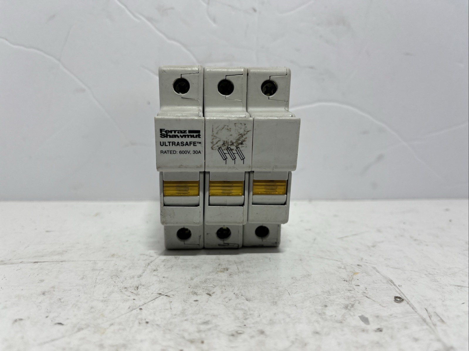 Ferraz Shawmut USM3I Fuseholder Y219073, 30A, 600V, 3-Pole