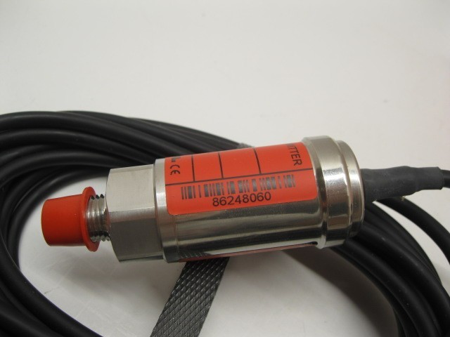 Danfoss Pressure Transmitter 060G2058 AKS 33 Made in Denmark New Open Box