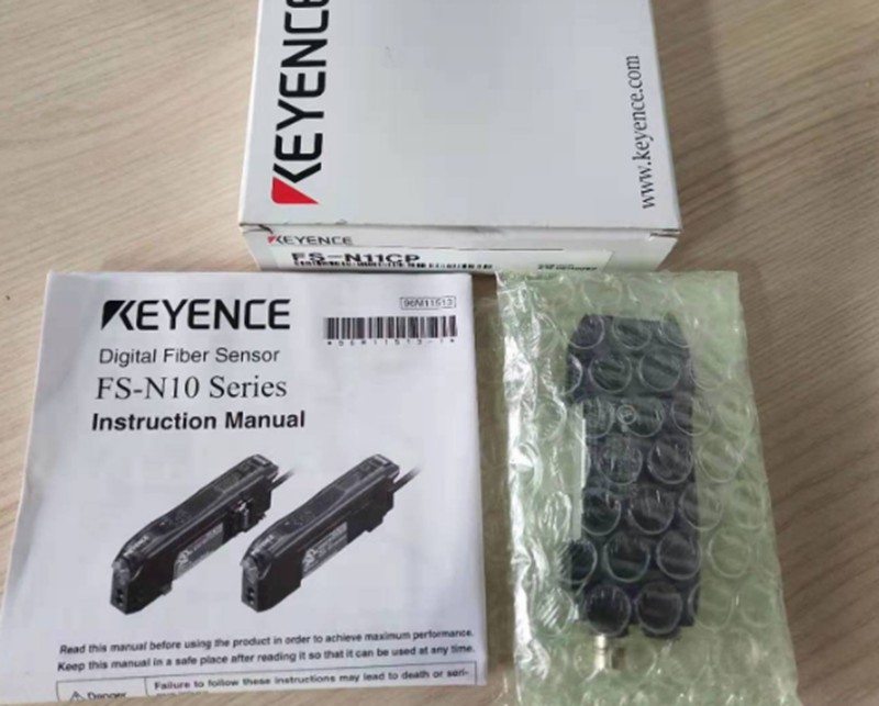 KEYENCE FS-N11CP Fiber Optic Sensors FSN11CP New In Box One US Free TAX