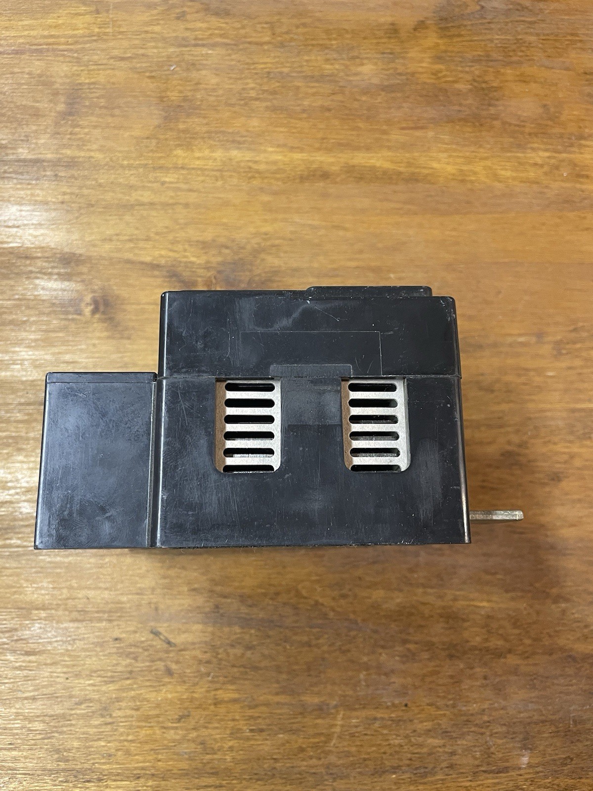 Eaton CSR2200N 200A 2-Pole Main Breaker 201-250V Trip Indicator