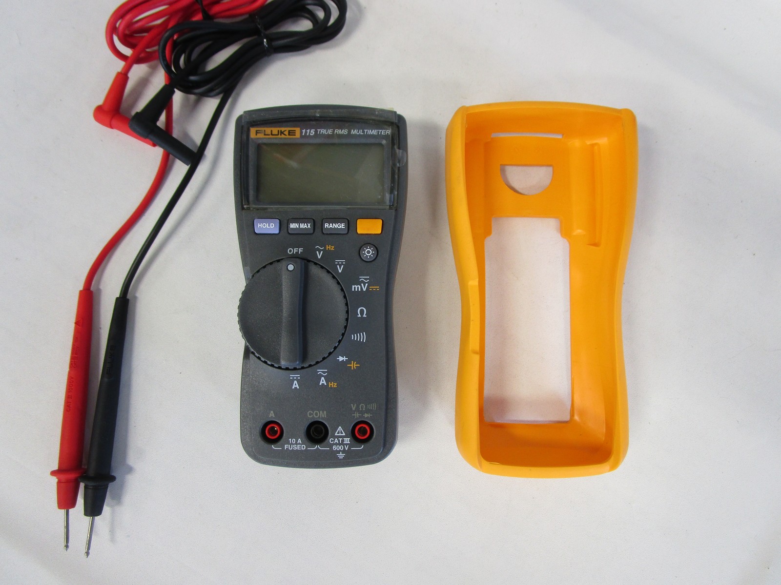 Fluke 115 True RMS Digital Multimeter with Leads