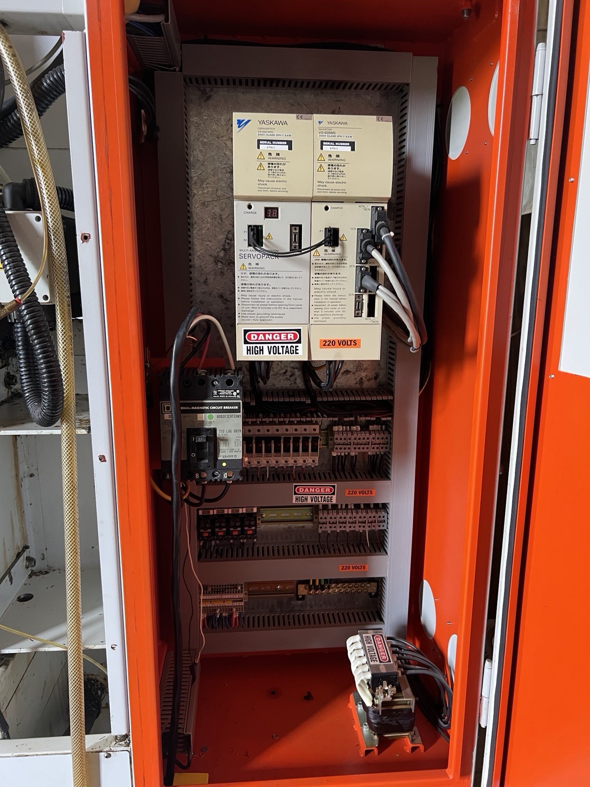Milltronics Rw12 CNC Milling Machine Cat40 ATC Made In USA 220V 3phase