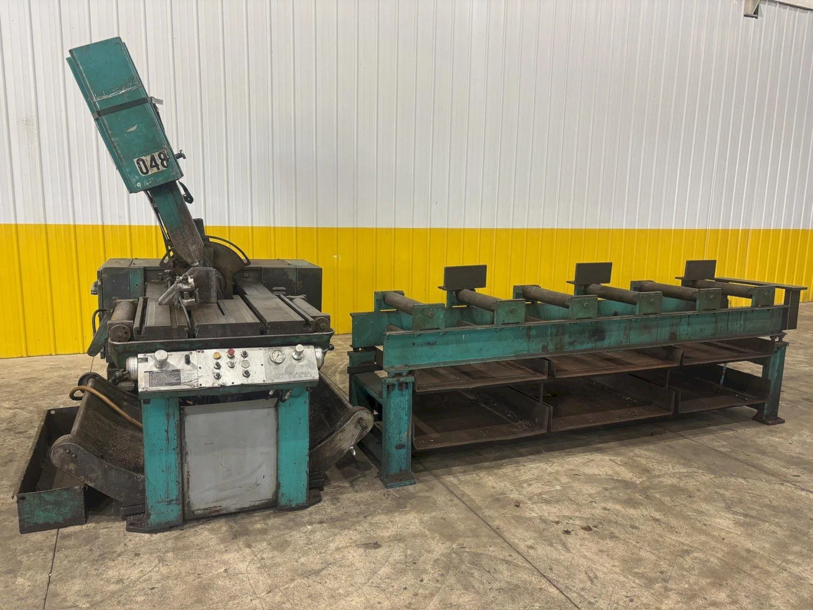 18” X 20” MARVEL MODEL #81-9/M3M SEMI-AUTO MITRE HEAD VERTICAL BAND SAW: STO