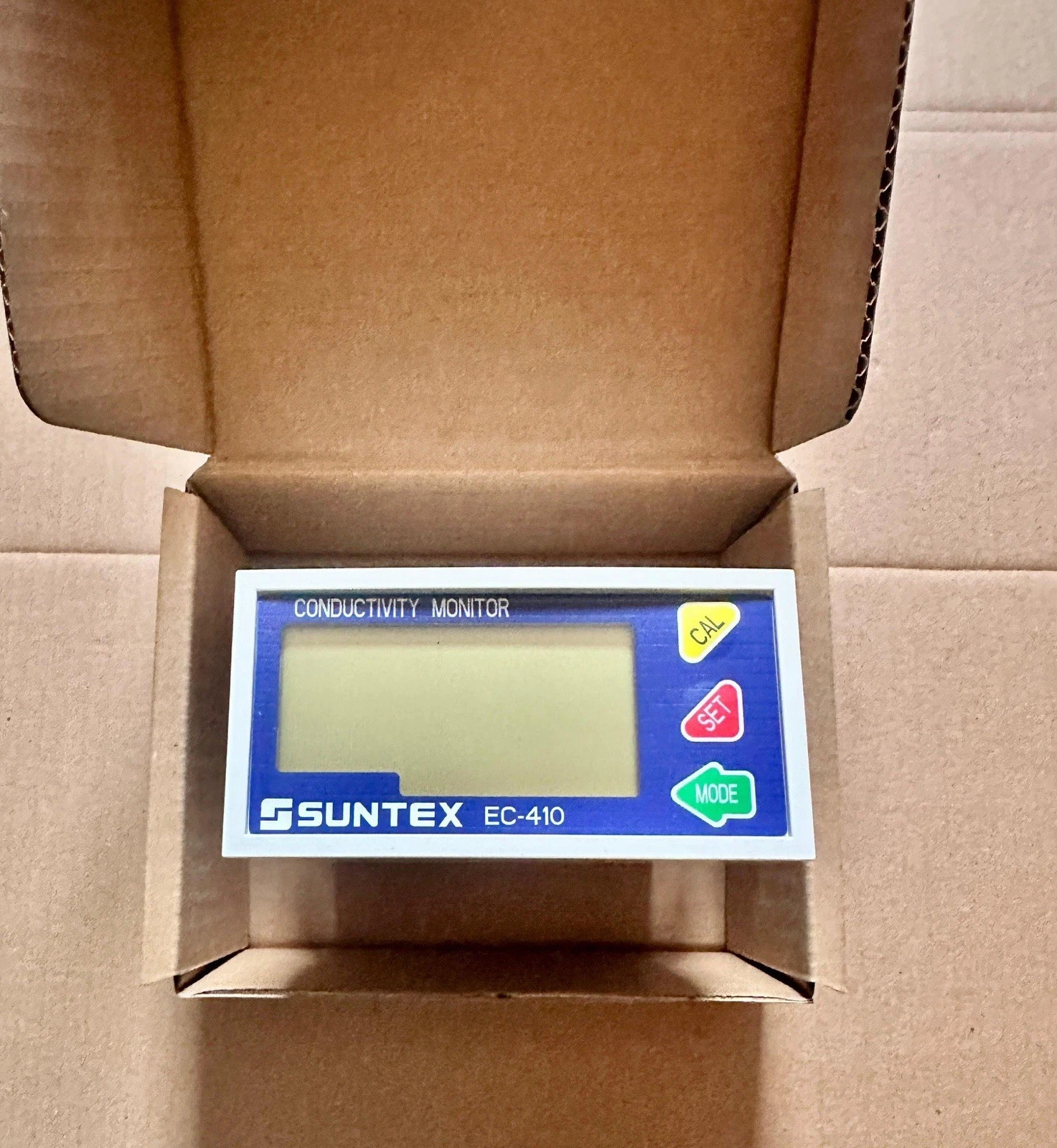 Suntex EC-410, microprocessor-based conductivity and resistivity monitor