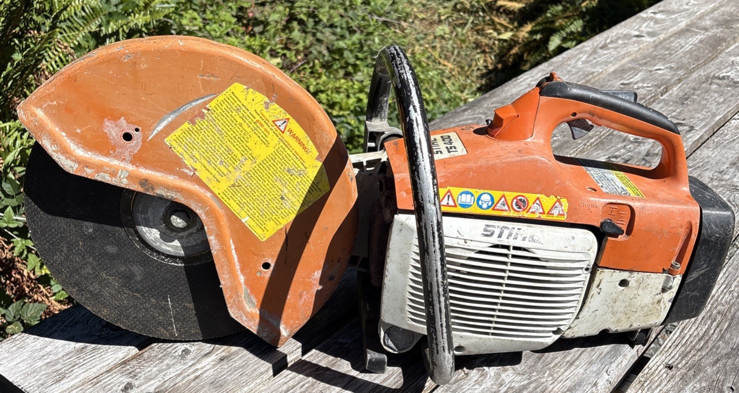 STIHL TS 400 Gasoline Handheld Cut-Off Concrete Saw, 14 in Max Blade Works Well