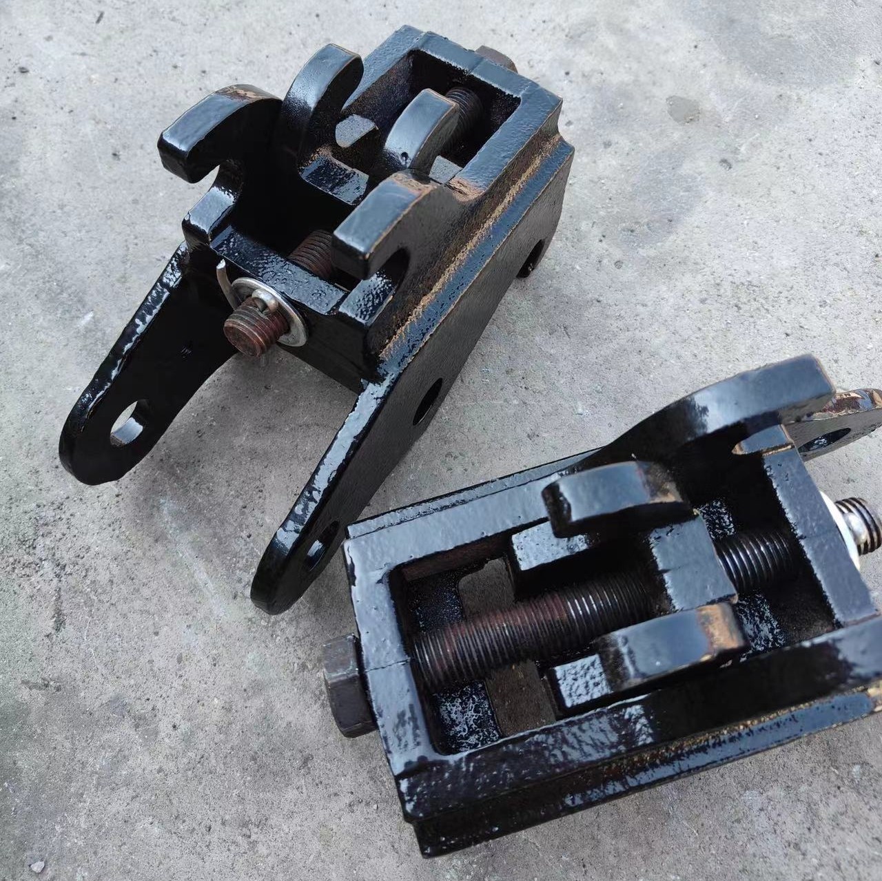 Quick Hitch Coupler For 0.8-1.8 Tons Mini Excavator Change Multiple Attachments