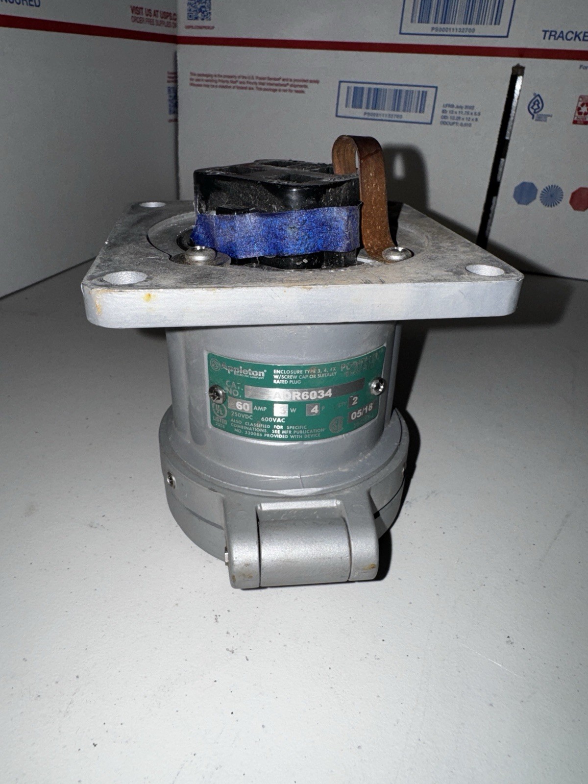 APPLETON ADR6034 RECEPTACLE NEW NO BOX