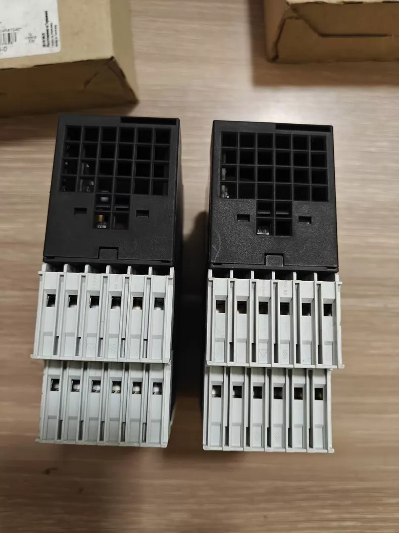 New Siemens 3UF7010-1AU00-0 SIMOCODE Pro V Motor Control Unit Free shipping
