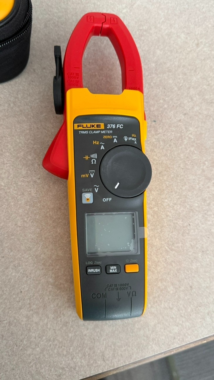 Fluke 374 FC 600 Amp AC & DC True RMS Clamp Meter with Bluetooth
