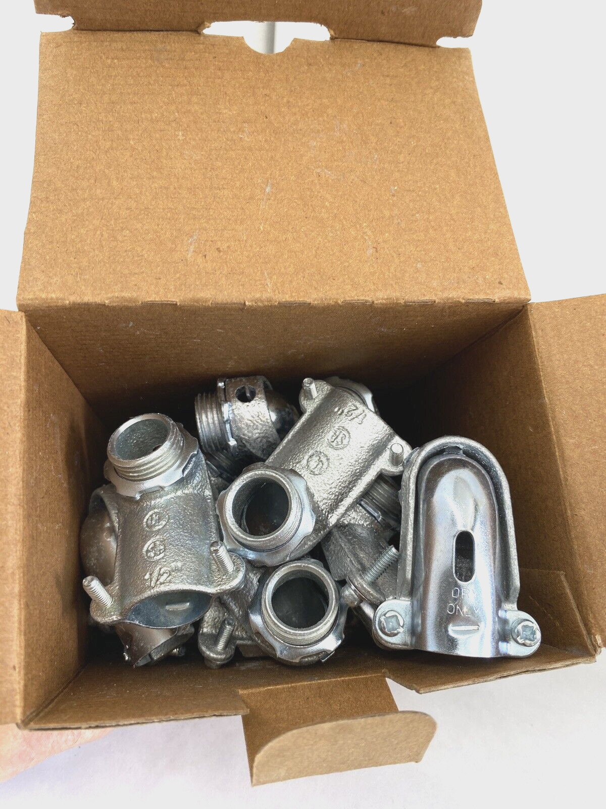 BOX OF 20, 1/2″ 90 degree Squeeze Connector 49804, BX, MC, Flex, GRF9050