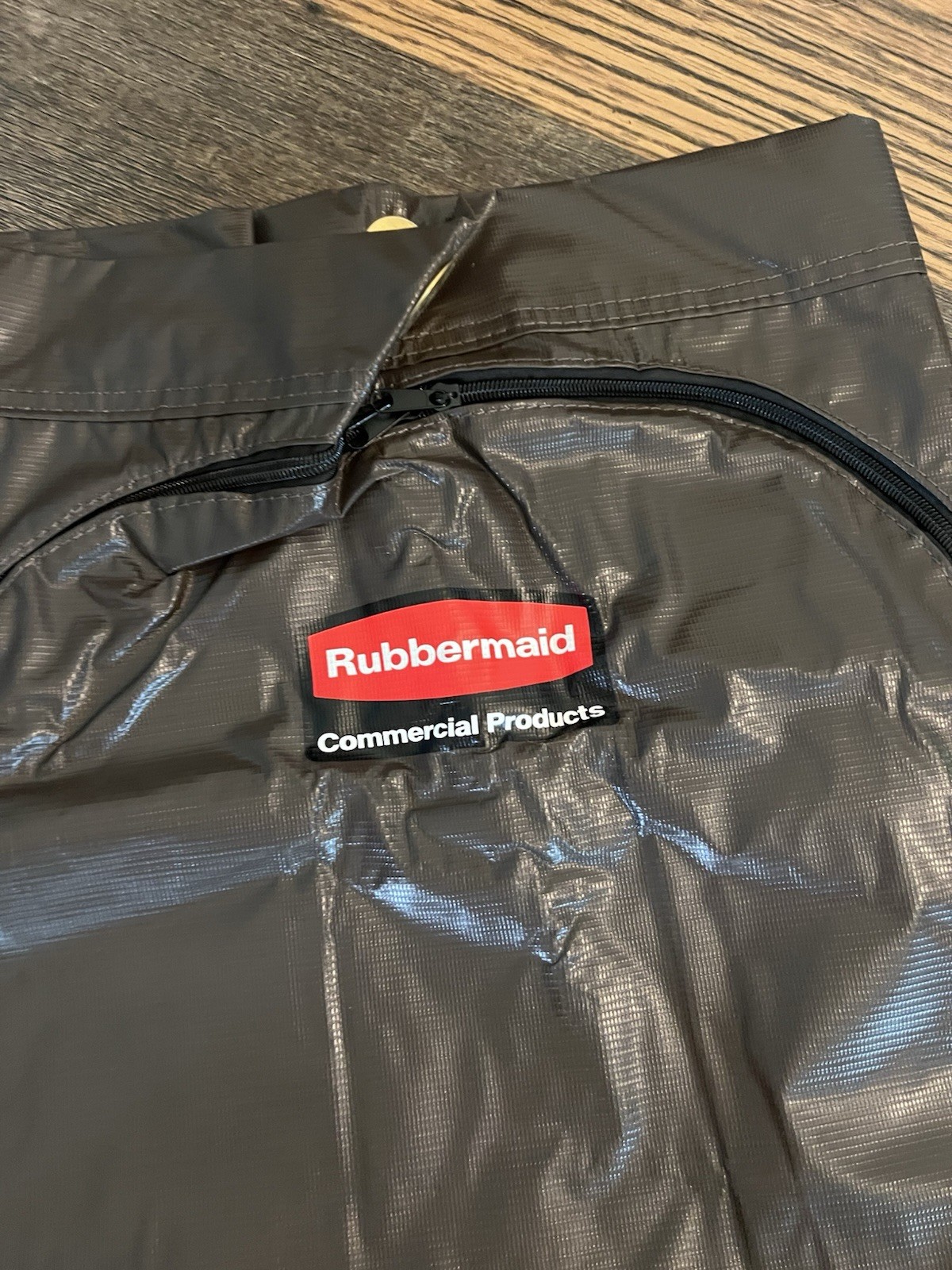 RUBBERMAID Commercial Products Replacement 25 Gallon Bag Brown Vinyl 1966885 NEW