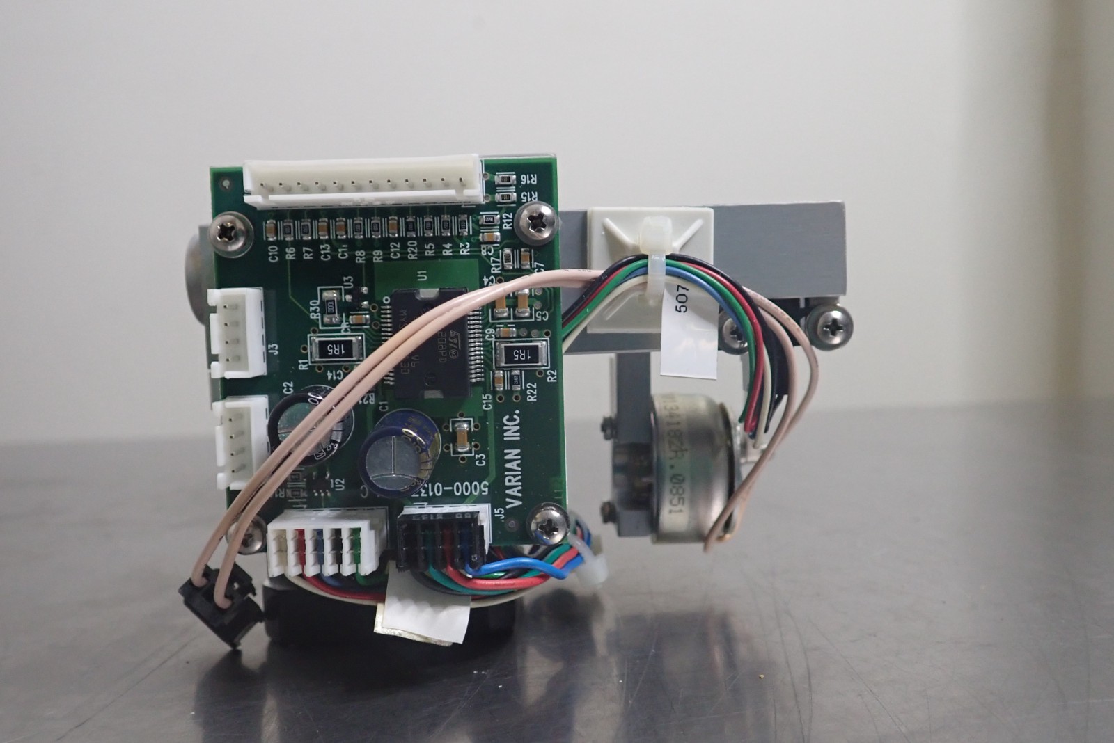 Lin Engineering 4118M-03S-14RO Stepper Motor w/ Varian Agilent 5000-0137 Board