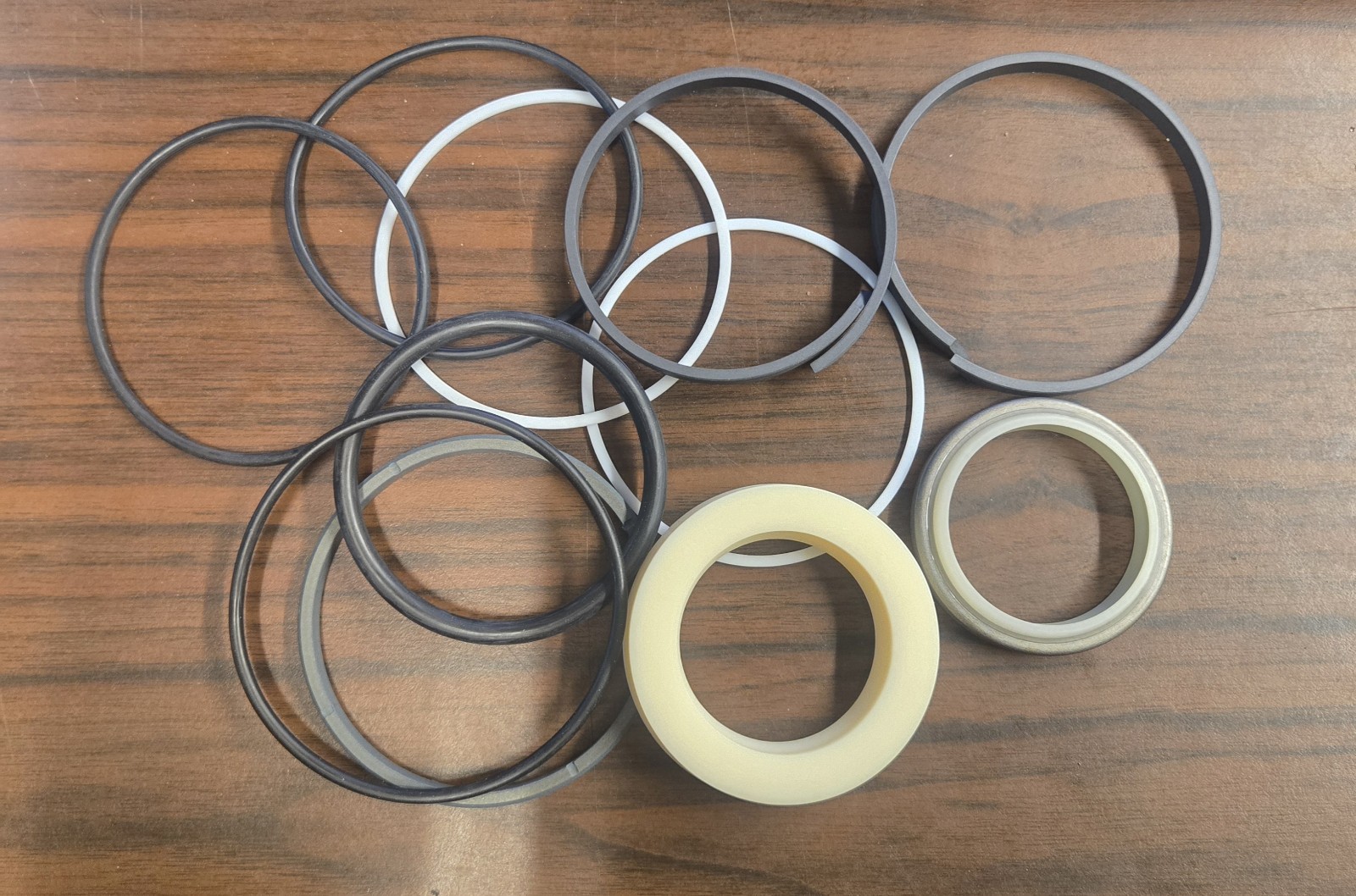 💥FREE SHIPPING💥PX01V00045R300 Seal Kit Ford/New Holland 45.00×80.00(BX77)