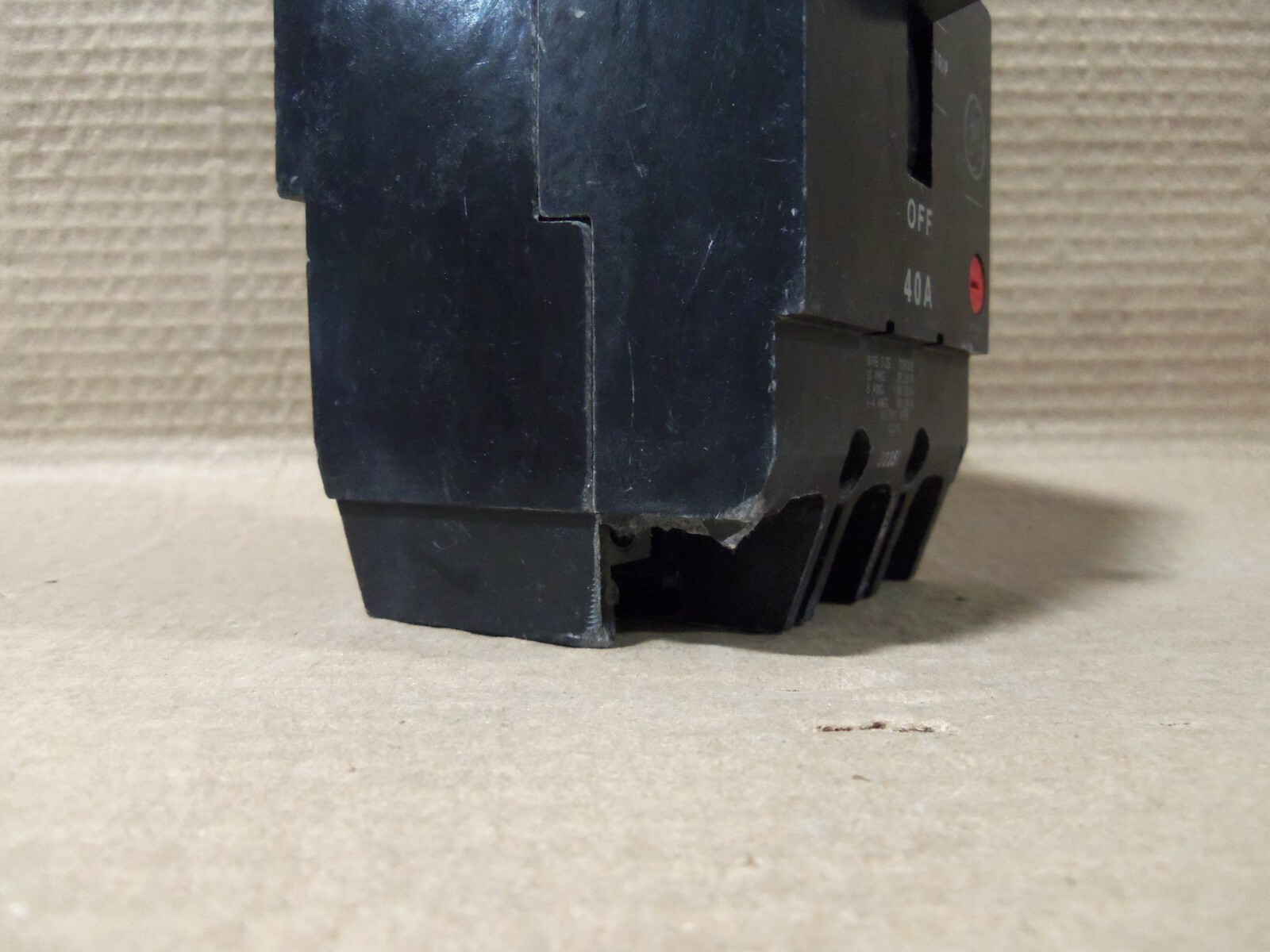 GE TEY TEY340 3 Pole 40 Amp 480V Silk Screen Circuit Breaker Flawed