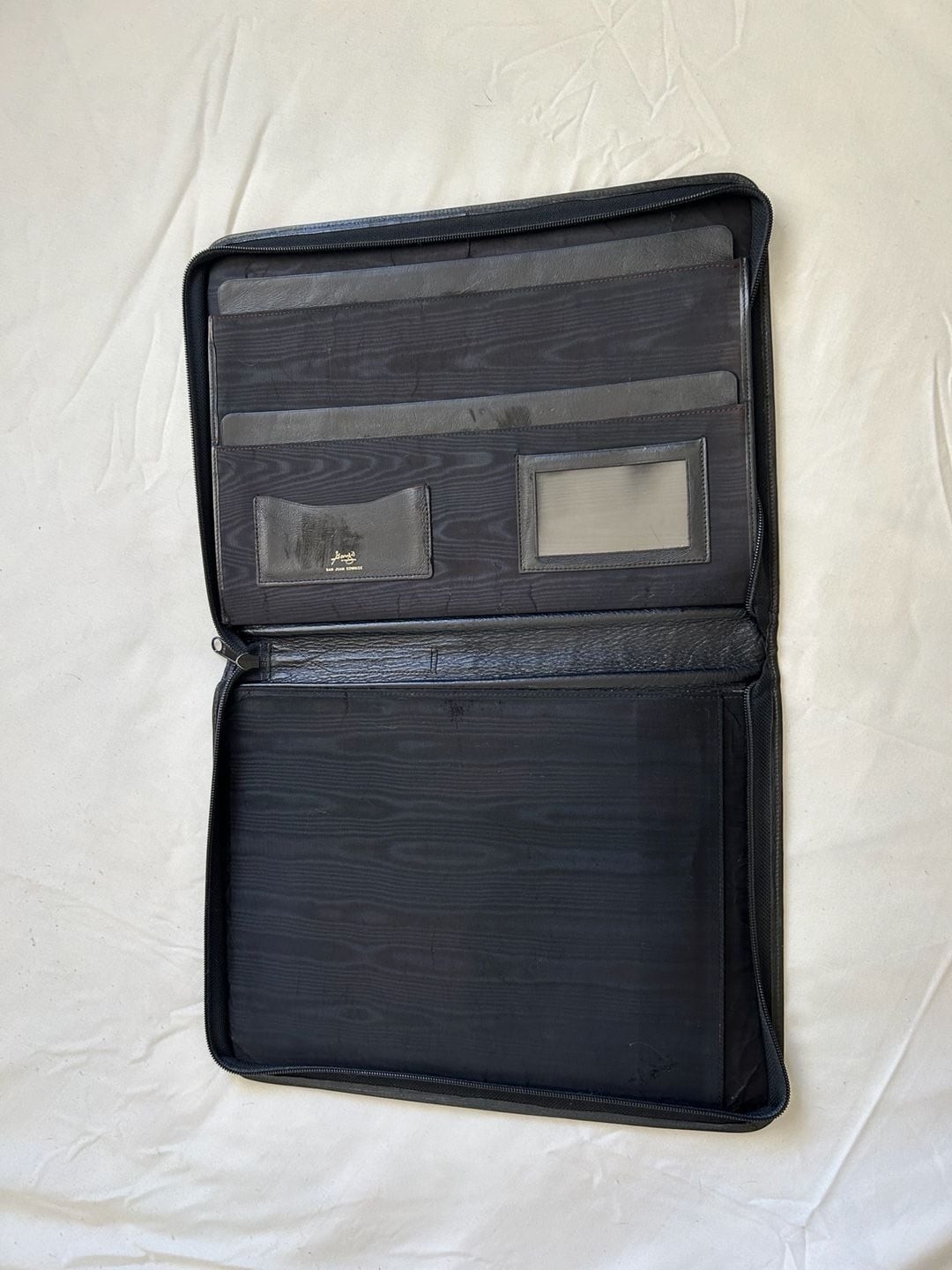 Gary’s of California San Juan Cowhide Leather Zippered Document Portfolio