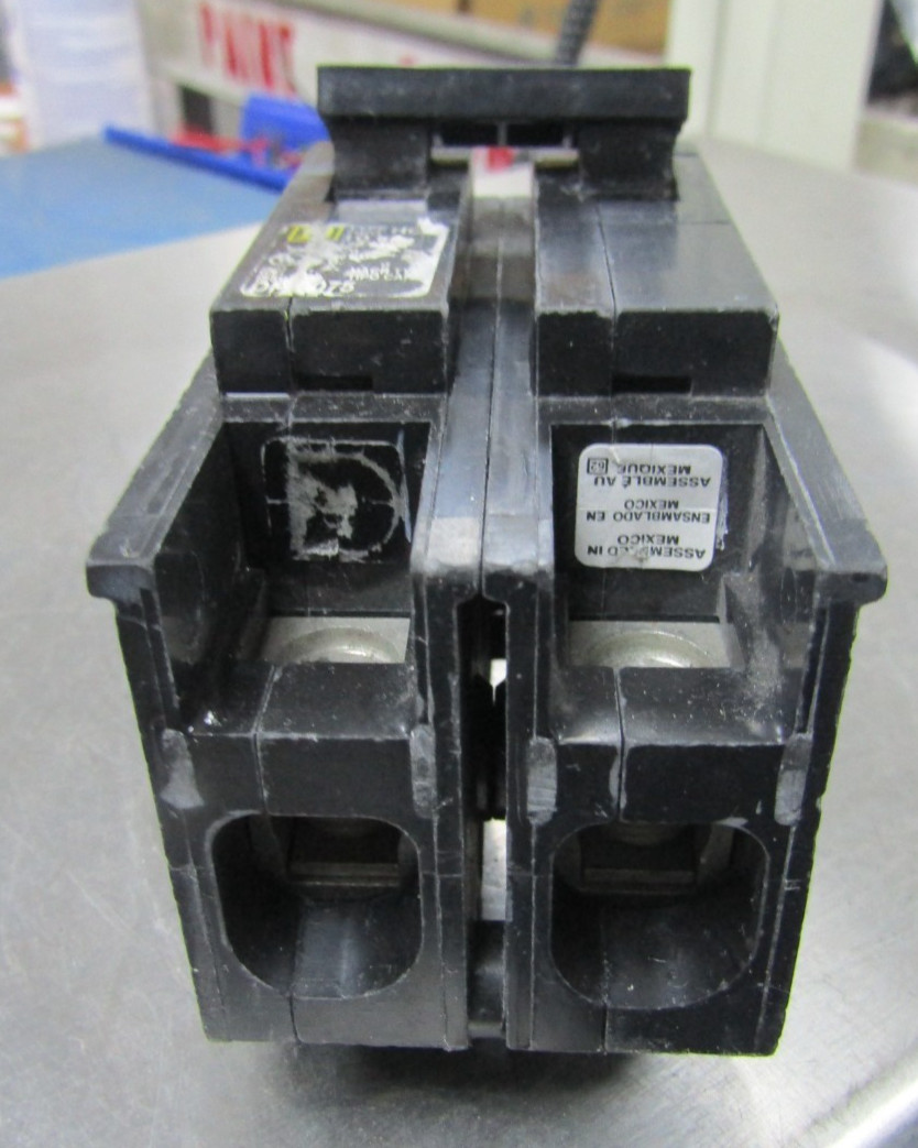 😍 SQUARE D 100 A CIRCUIT BREAKER 120/240 V 2 POLE PLUG IN 10KA TYPE HOM HOM2100