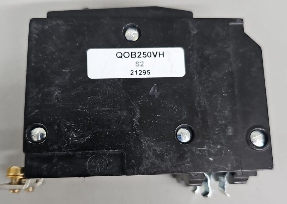 NEW TAKE OUT Square D QOB250 Circuit Breaker 50 Amp 2P Bolt On. Type QOB