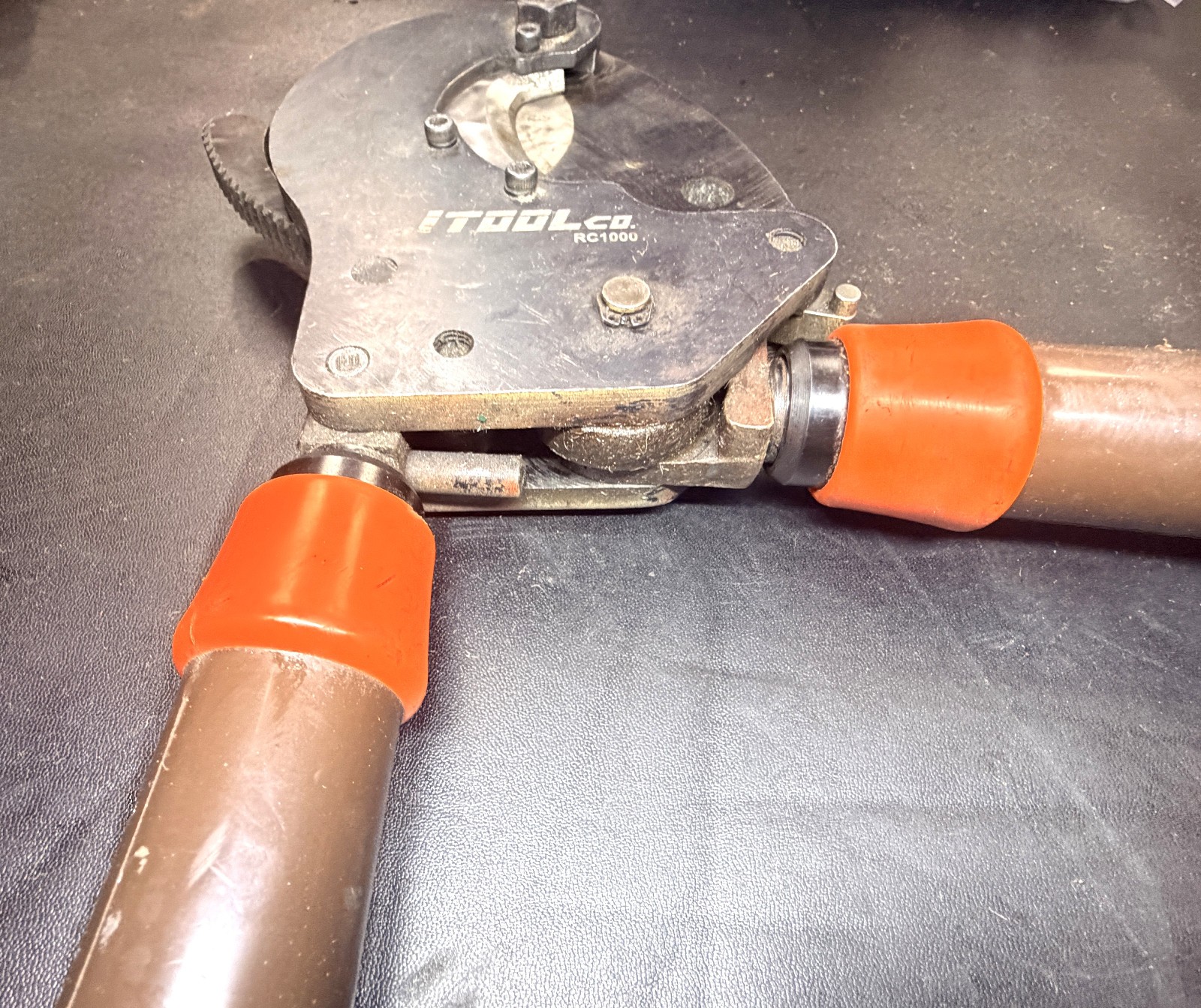 iTOOL RC1000 Ratcheting Cable Cutters, Telescoping Handle, Rated for ACSR