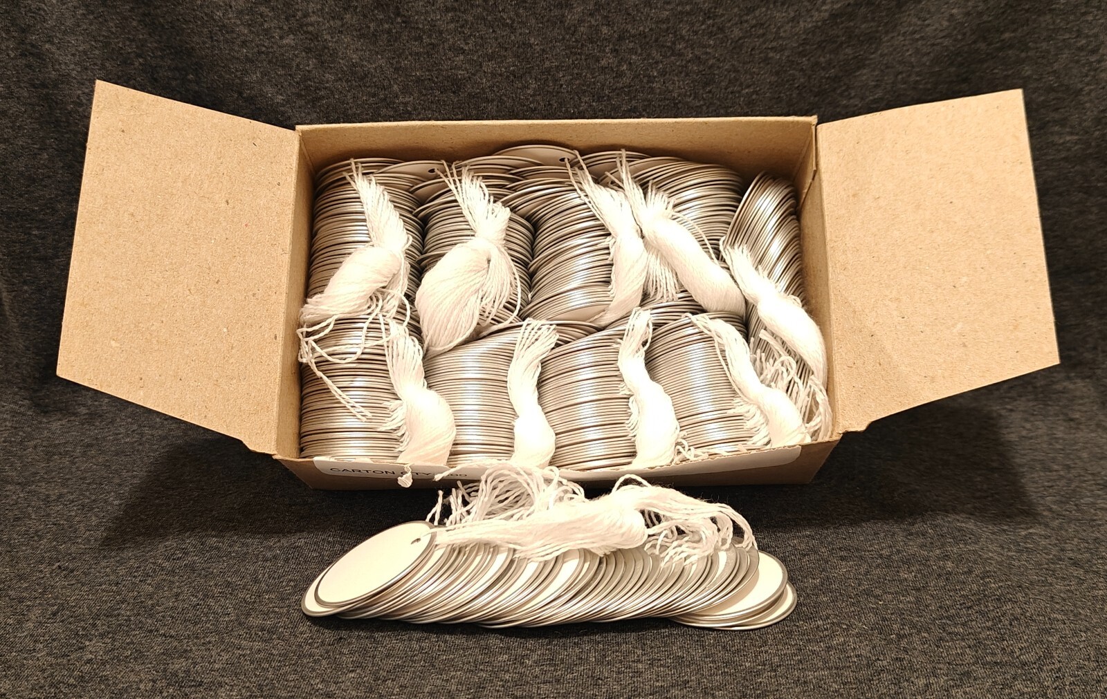 Metal Rim Tags, Key Tags round Blank Paper Tags, Knotted Strings Attached.