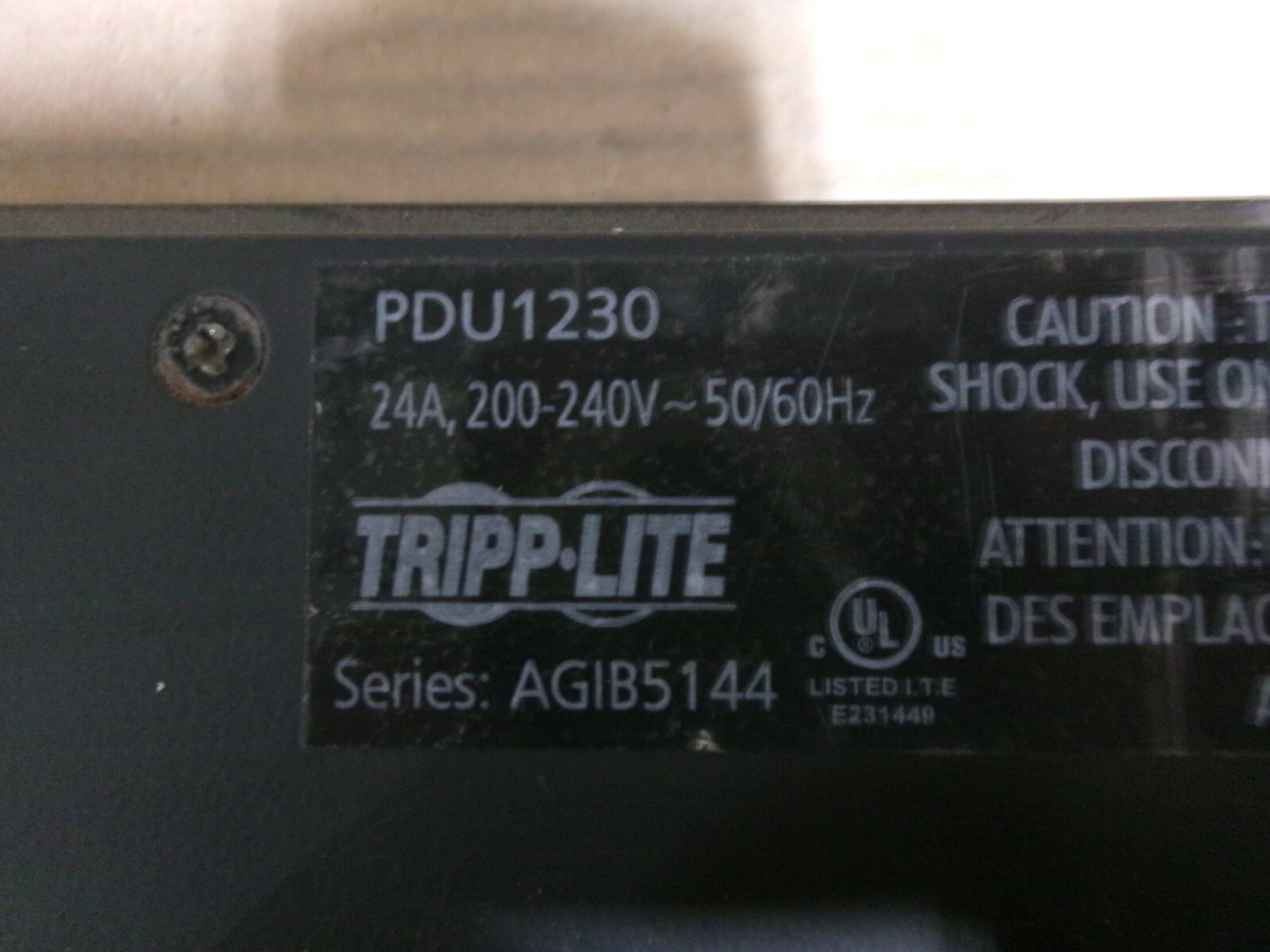 Tripp-Lite PDU1230 24A 200-240VAC Series AGIB5144 Outlet Power Distribution