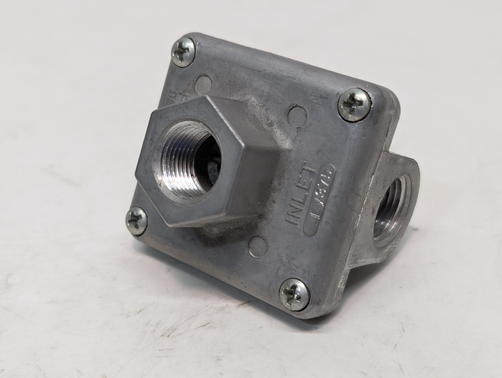 Deltrol EV-375 Pneutrol Bellwood IL valve body inlet cylinder as shown