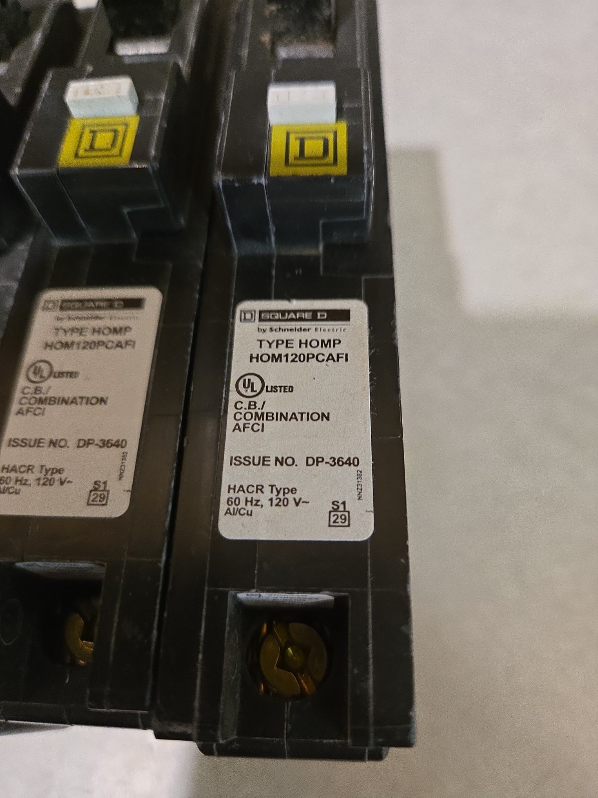 (3) Square D HOM120PCAFI Arc Fault Circuit Breaker Plug-On Neutral 20 amp USED