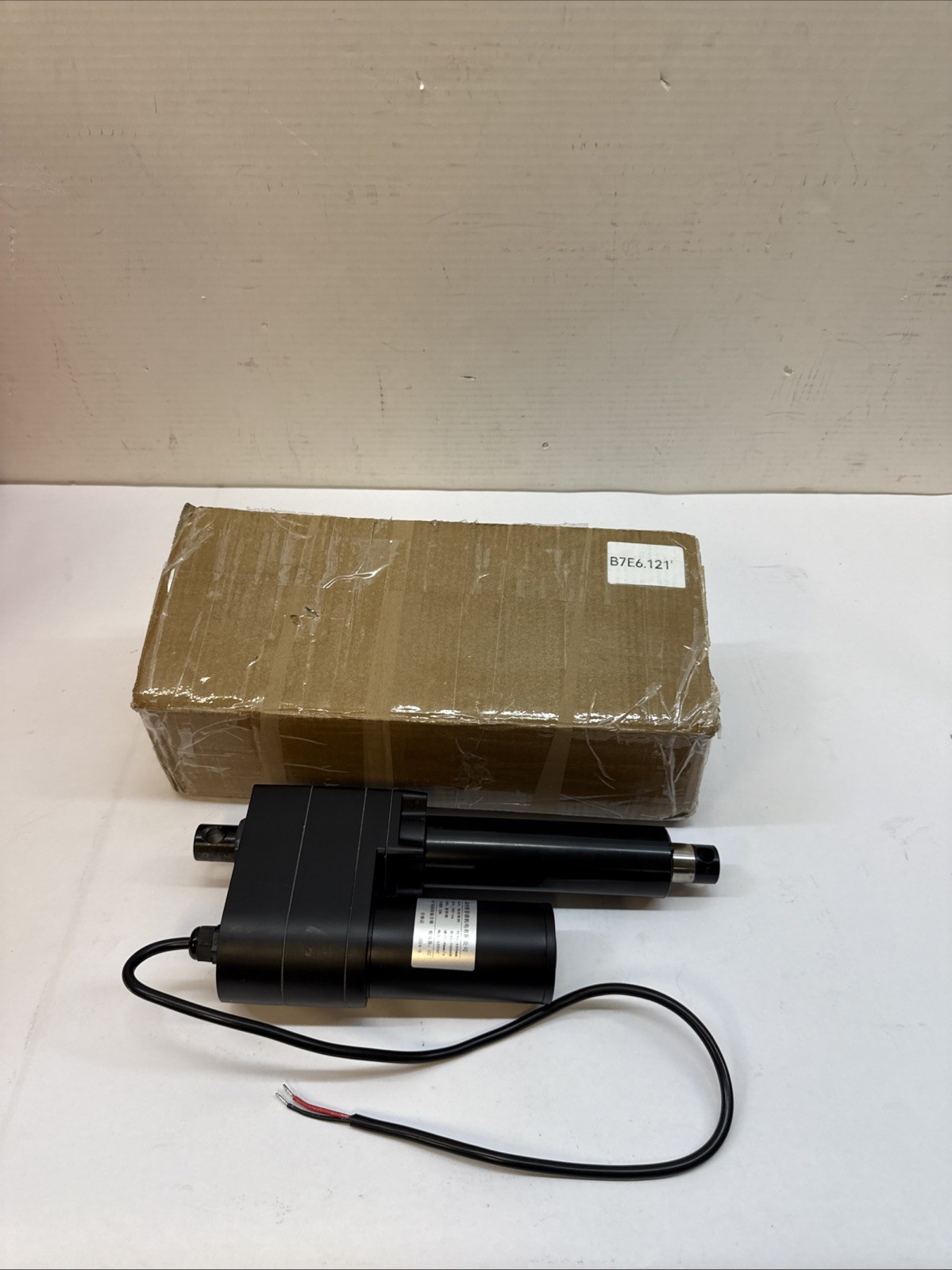 12V 7000N Linear Motion Actuator Brushed DC Motor Electric Actuator 150mm/5.9in