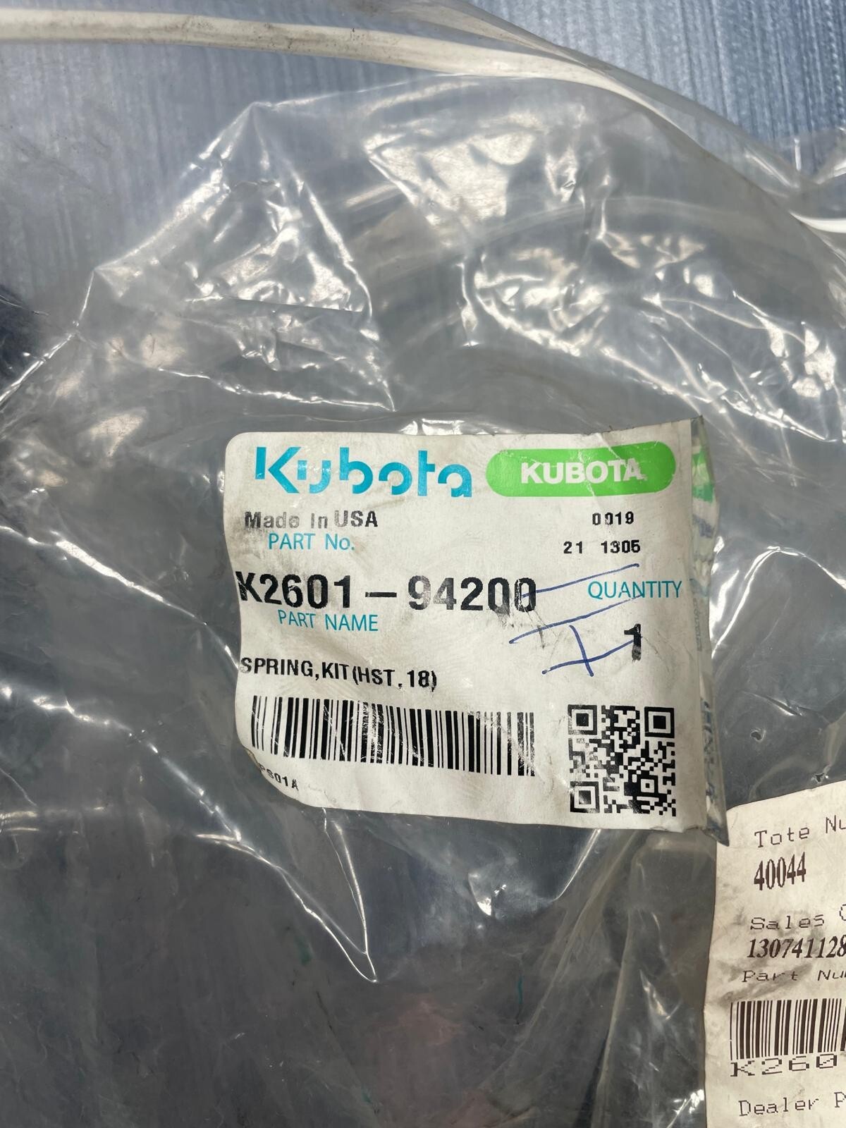 Kubota KIT SPRING, HST 18 K2601-94200 Forward Pedal