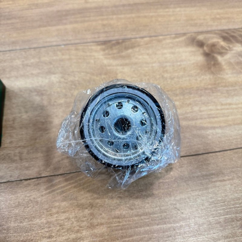 New ONAN OEM NOS FUEL FILTER / 149-2106