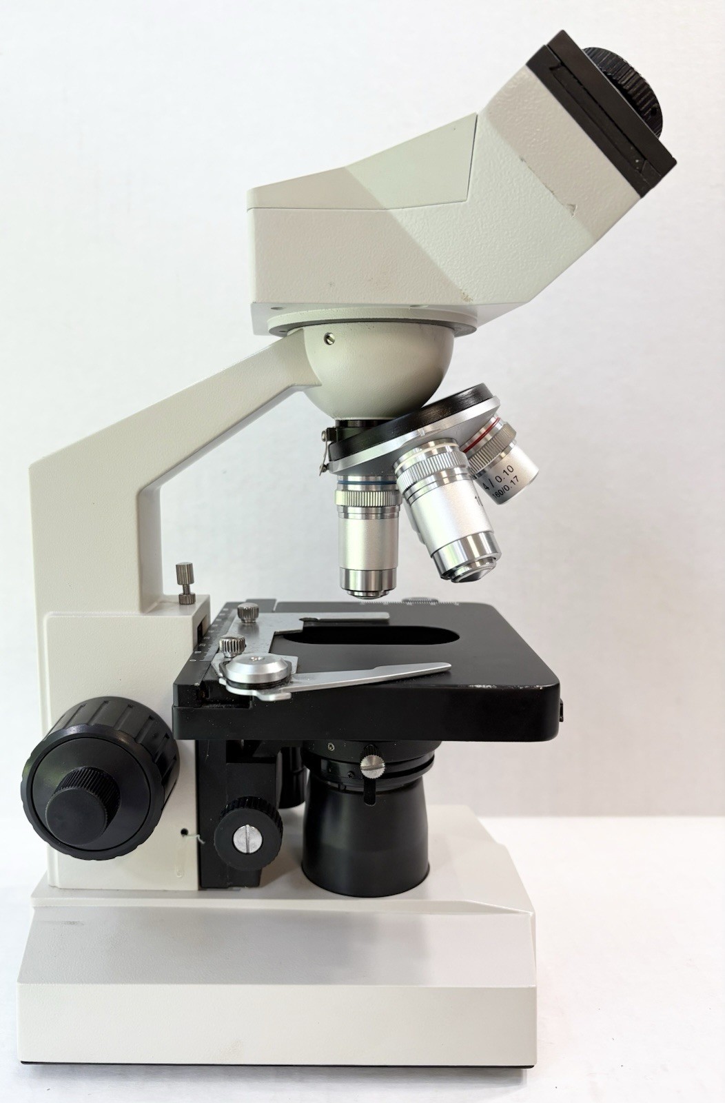 OMAX M82E Binocular Compound Microscope LED Mechanical Stage 4X 10X 40X 100X