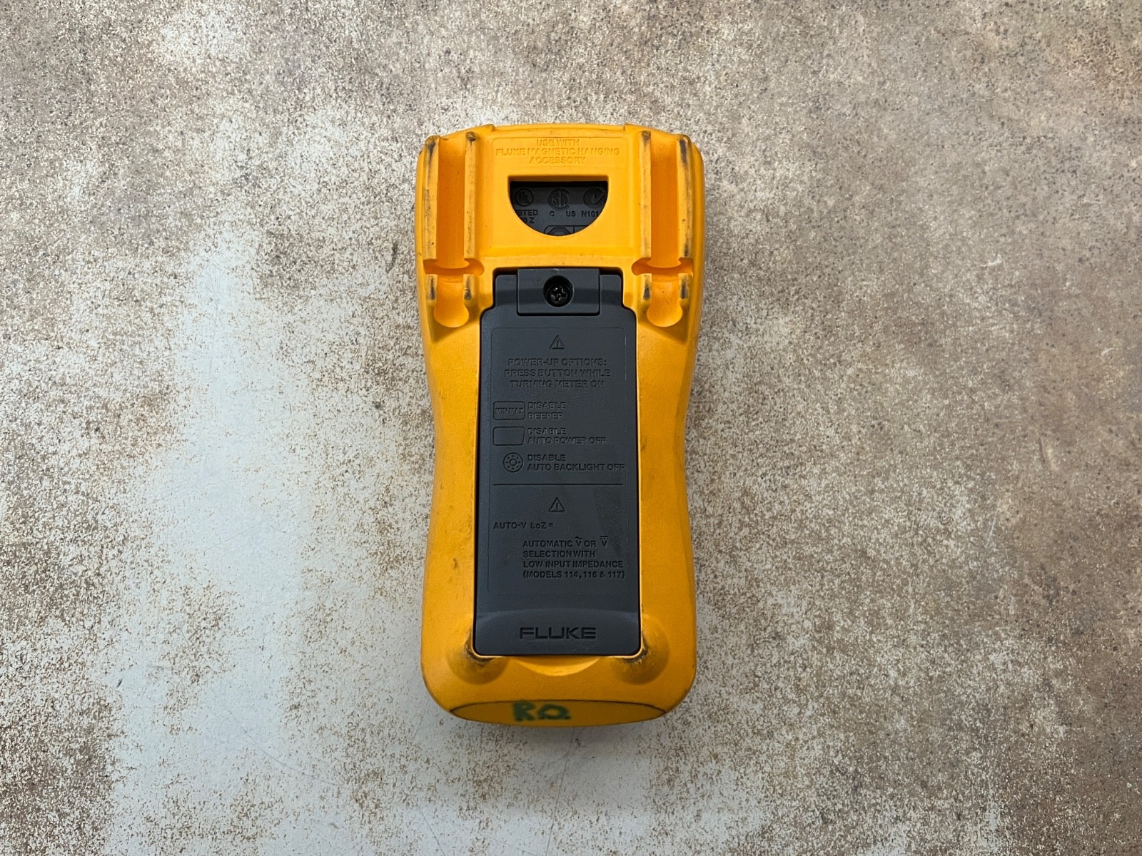 Fluke 115 True-RMS Field Technicians Digital Multimeter