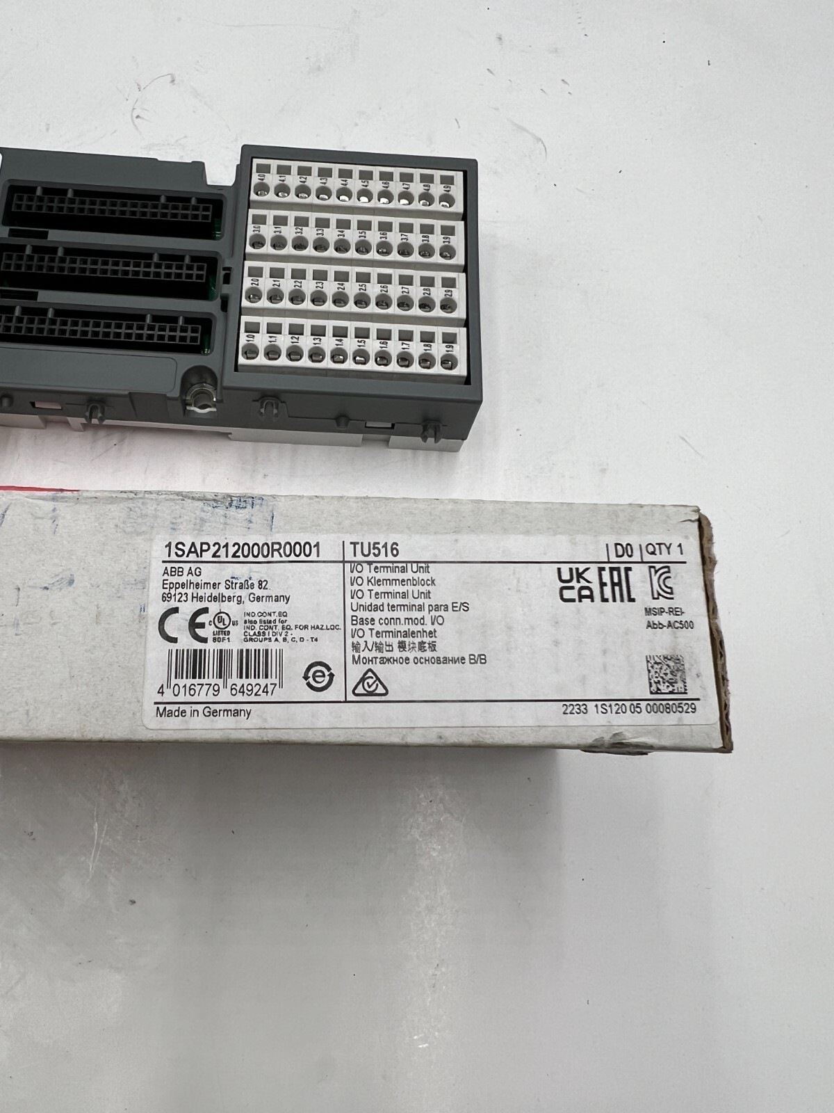 ABB 1SAP212000R0001 TU516 I/O Terminal Unit For Analog and 24 VDC Digital Module