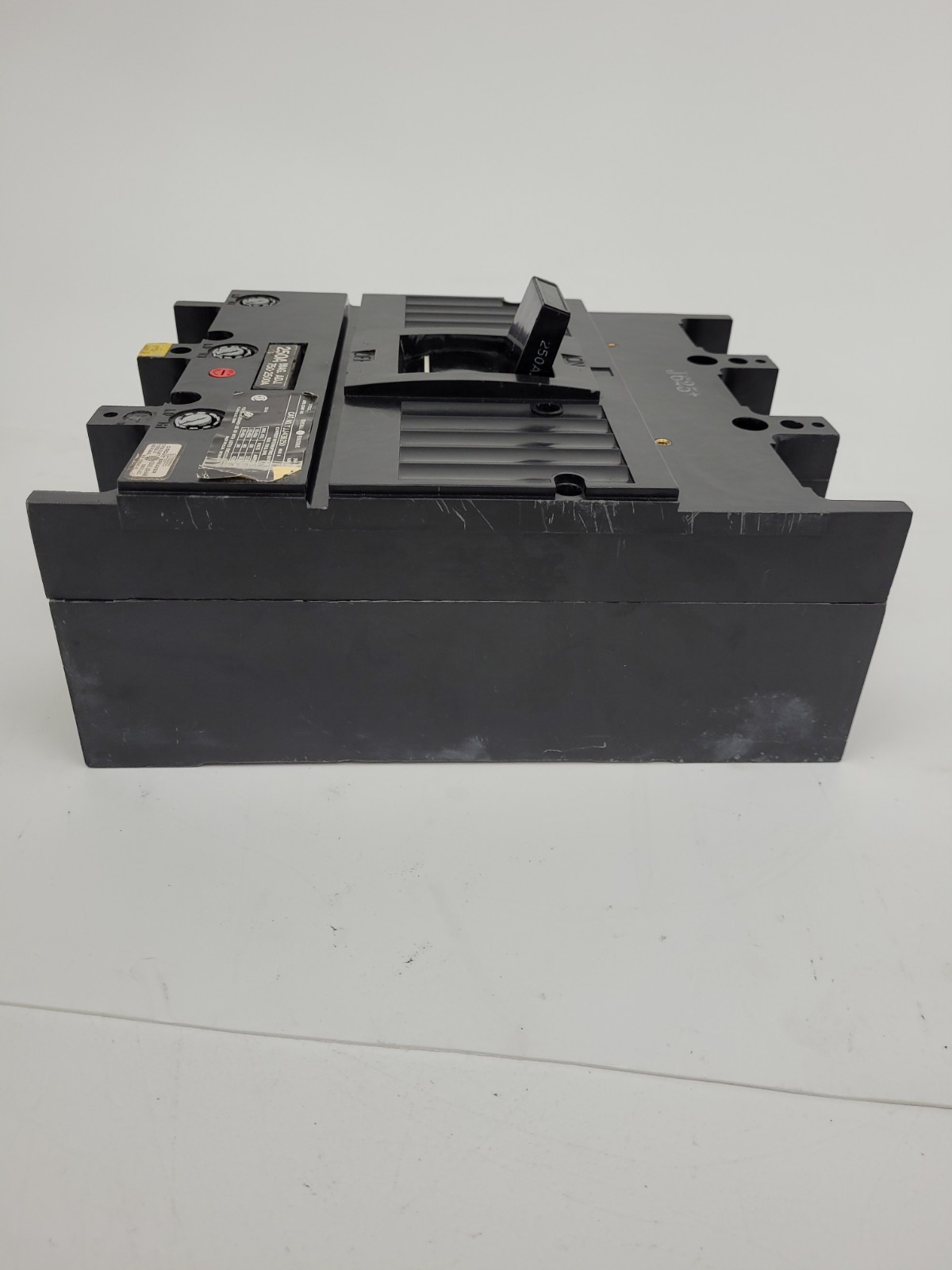 TJJ436250 GE 250 Amp 600 Volt 22kA Circuit Breaker – Next Day Option