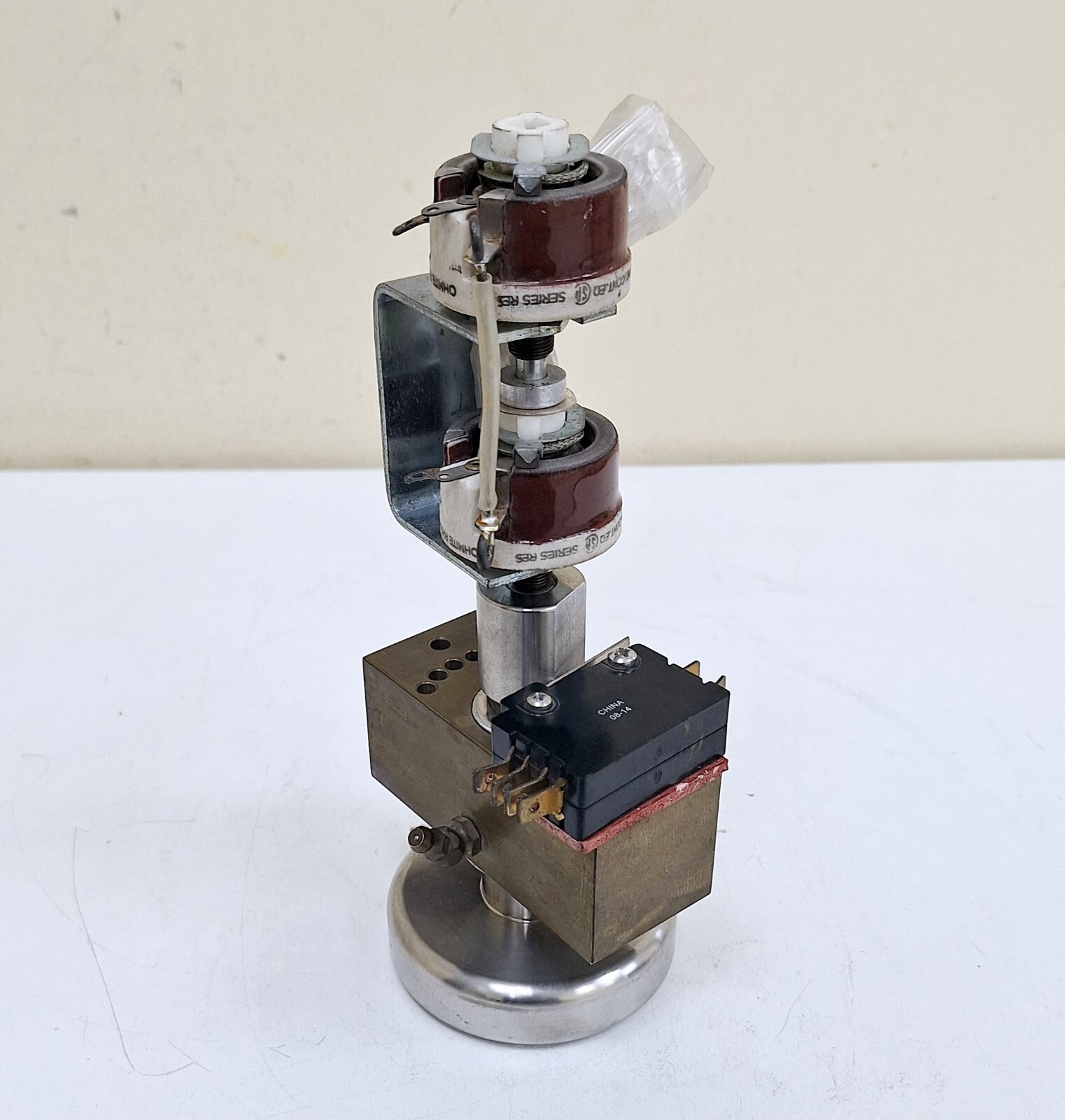 Ohmite RHS1K0E / Series RES / 1000Ω Hand Throttle for Draw Works & Mud Pump