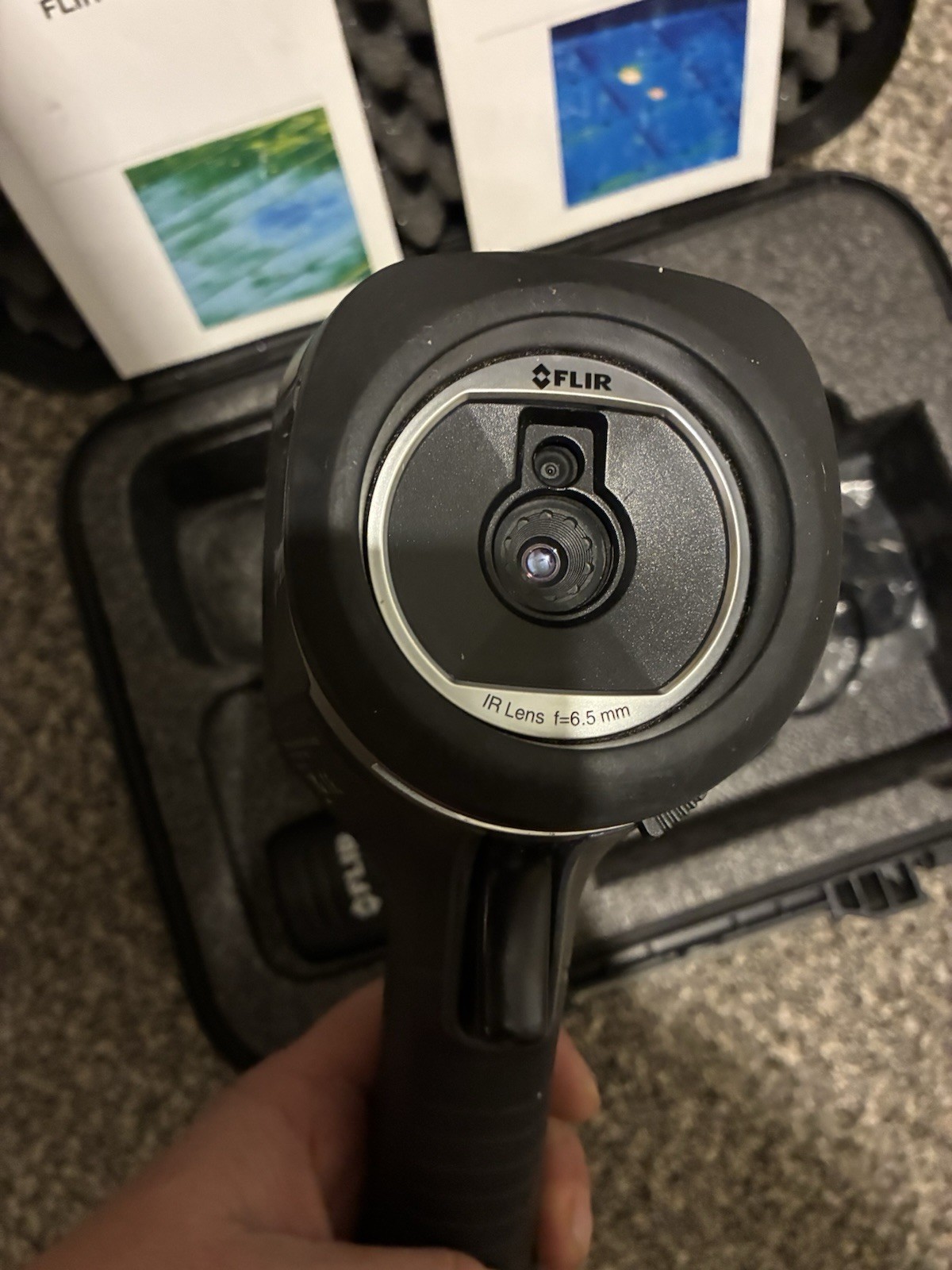 FLIR E6 Handheld Thermal Imaging Infrared Camera Kit w/ Case, Manuals, Charger