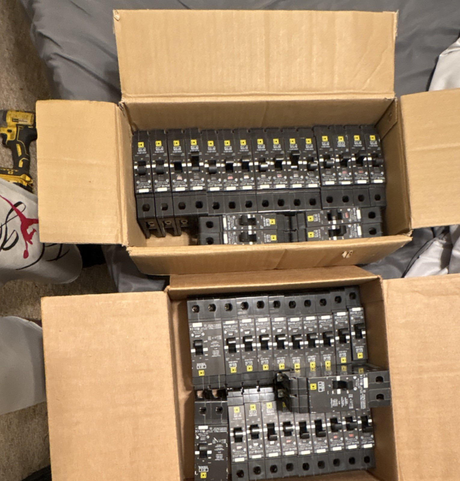 Square D QO120 QO230 20A 30A 1-2 Pole 120/240V Circuit Breaker Lot of 21-30