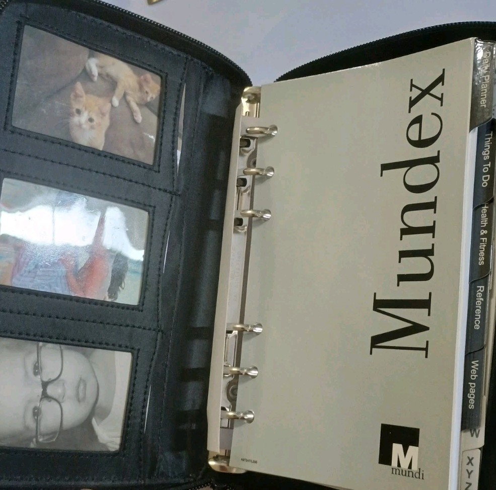 VTG Mundi Mundex Planner Organizer Notes Zipper Wallet Burgundy Leather, NWOT