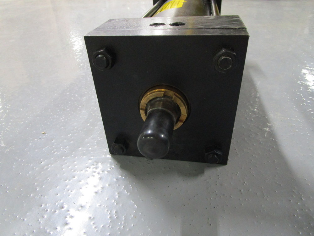 Parker 04.00 CBB-2AU144AC 7.000 Cylinder 0400CBB2AU144AC7000