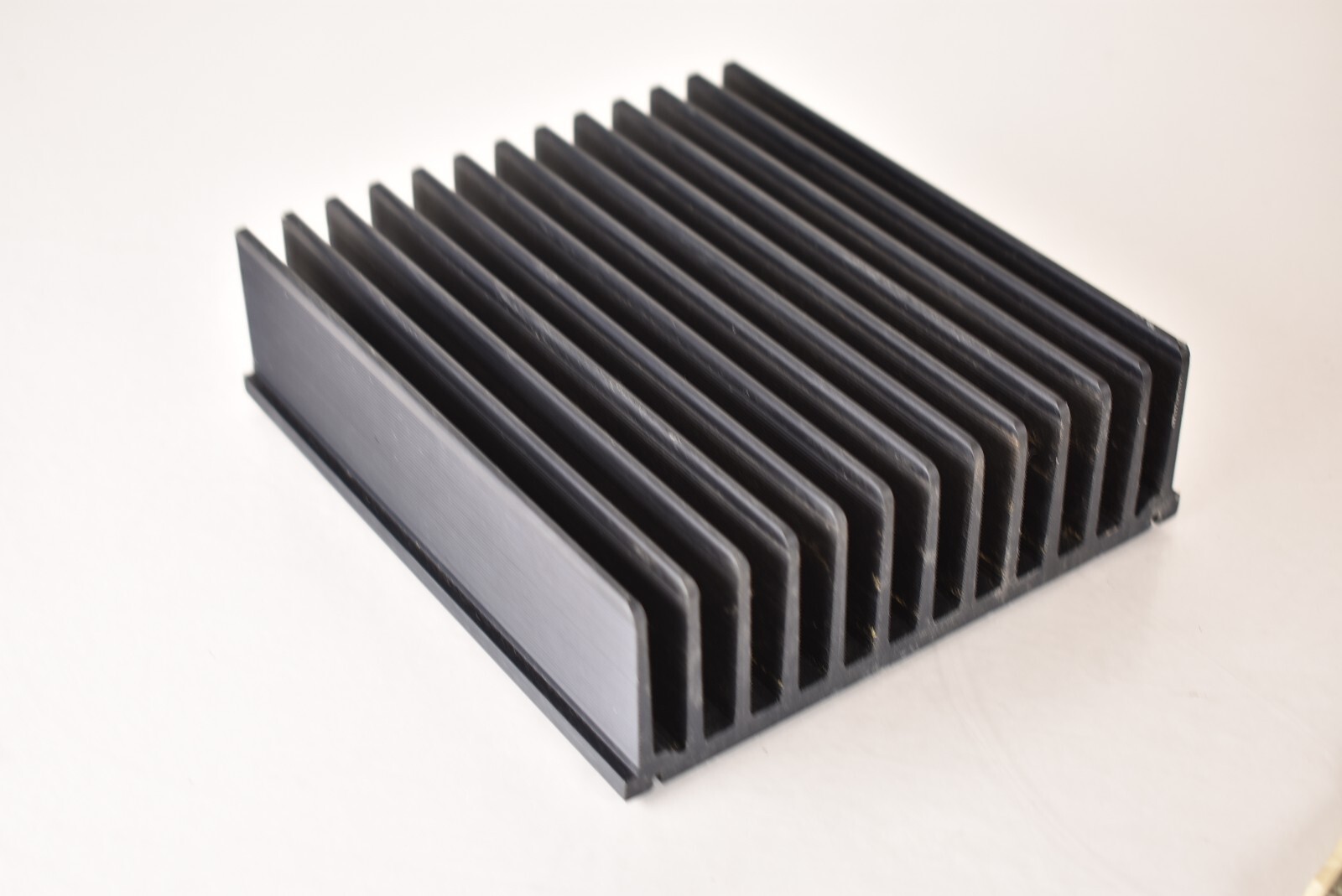 163mm x 145mm x 45mm Large Aluminum Heat Sink Radiator Power Amplifier -Black-