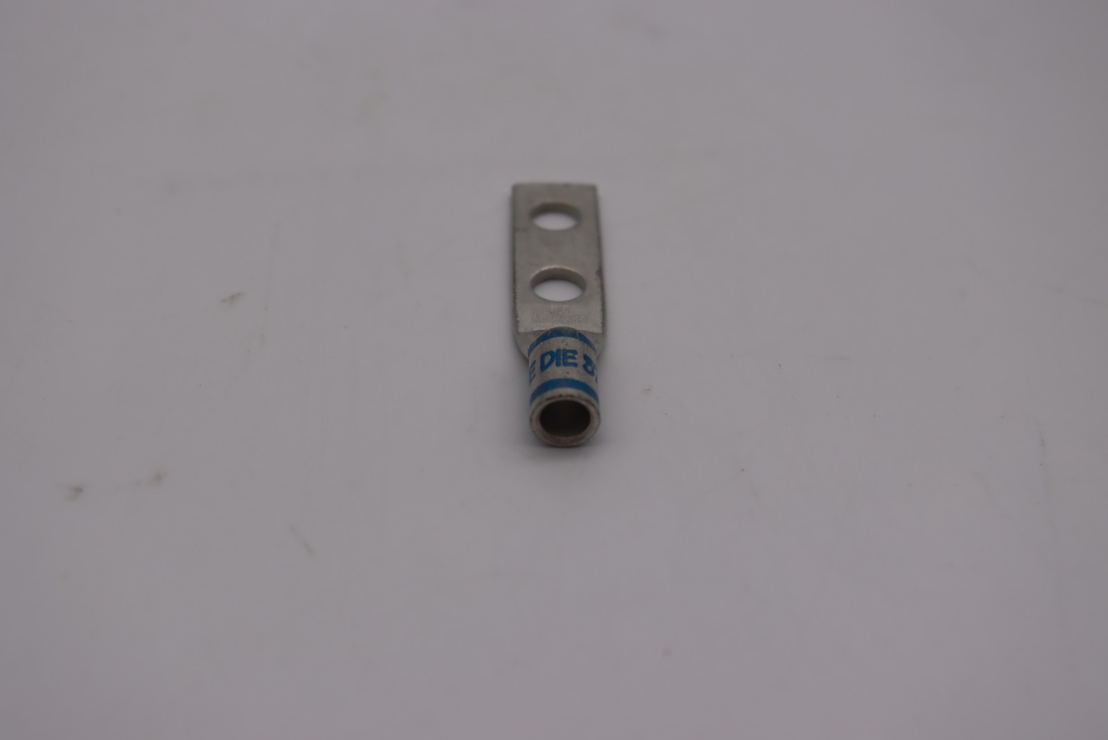 Box of 50 Burndy 518474 Copper Compression Lugs 6AWG