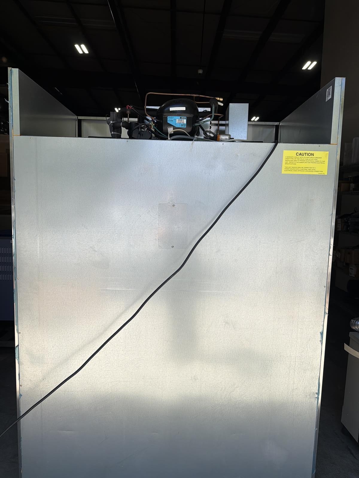 HOSHIZAKI CR2B-FS 2-SECTION, UPRIGHT, STRAINLESS DOUBLE-DOOR REFRIGERATOR