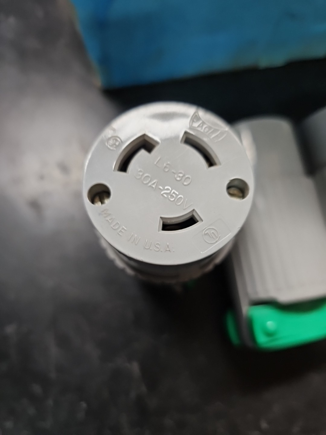 Lot 5 EAGLE L6-30R 30A 250V Locking Female Receptacle 3P 30A LOCKING TURN PULL